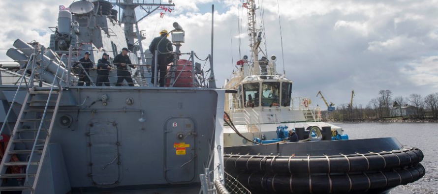 Эсминец USS Donald Cook прибыл в Ригу