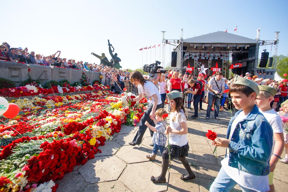 9 мая в Риге: Бессмертный полк