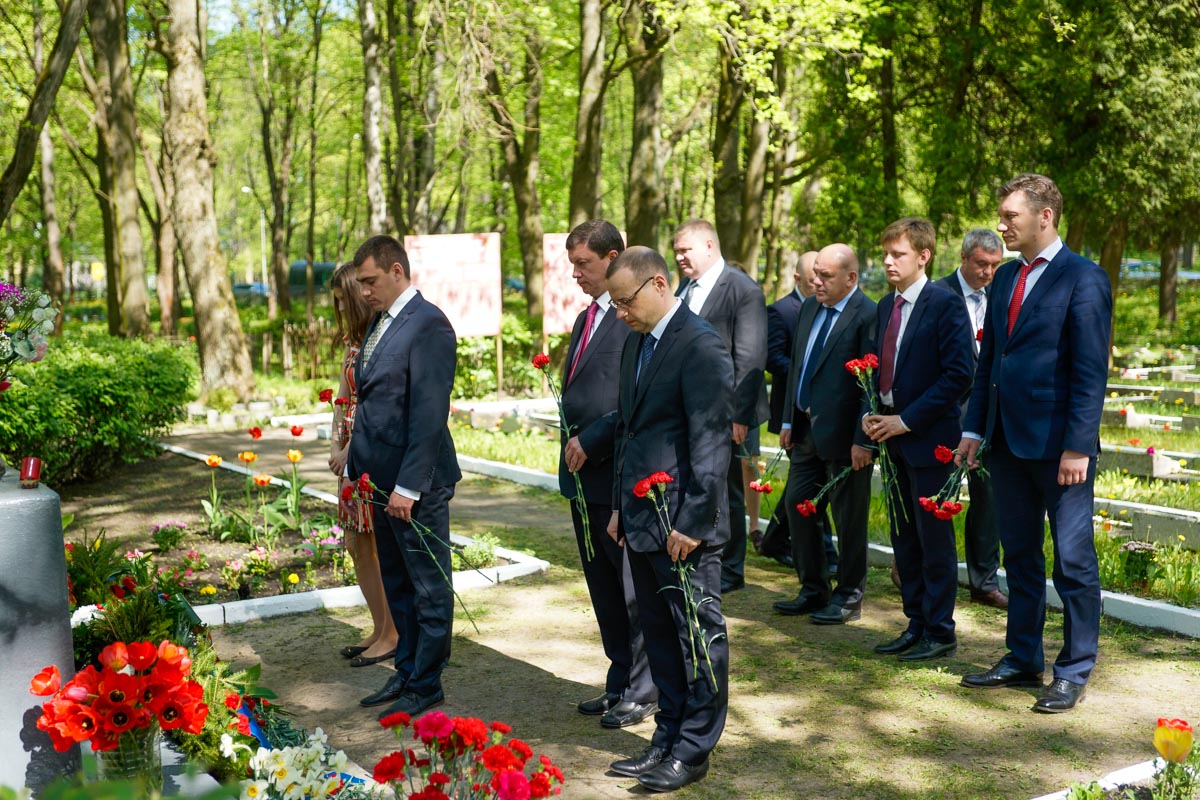 9 мая в Риге: На Покровском и Гарнизонном кладбищах