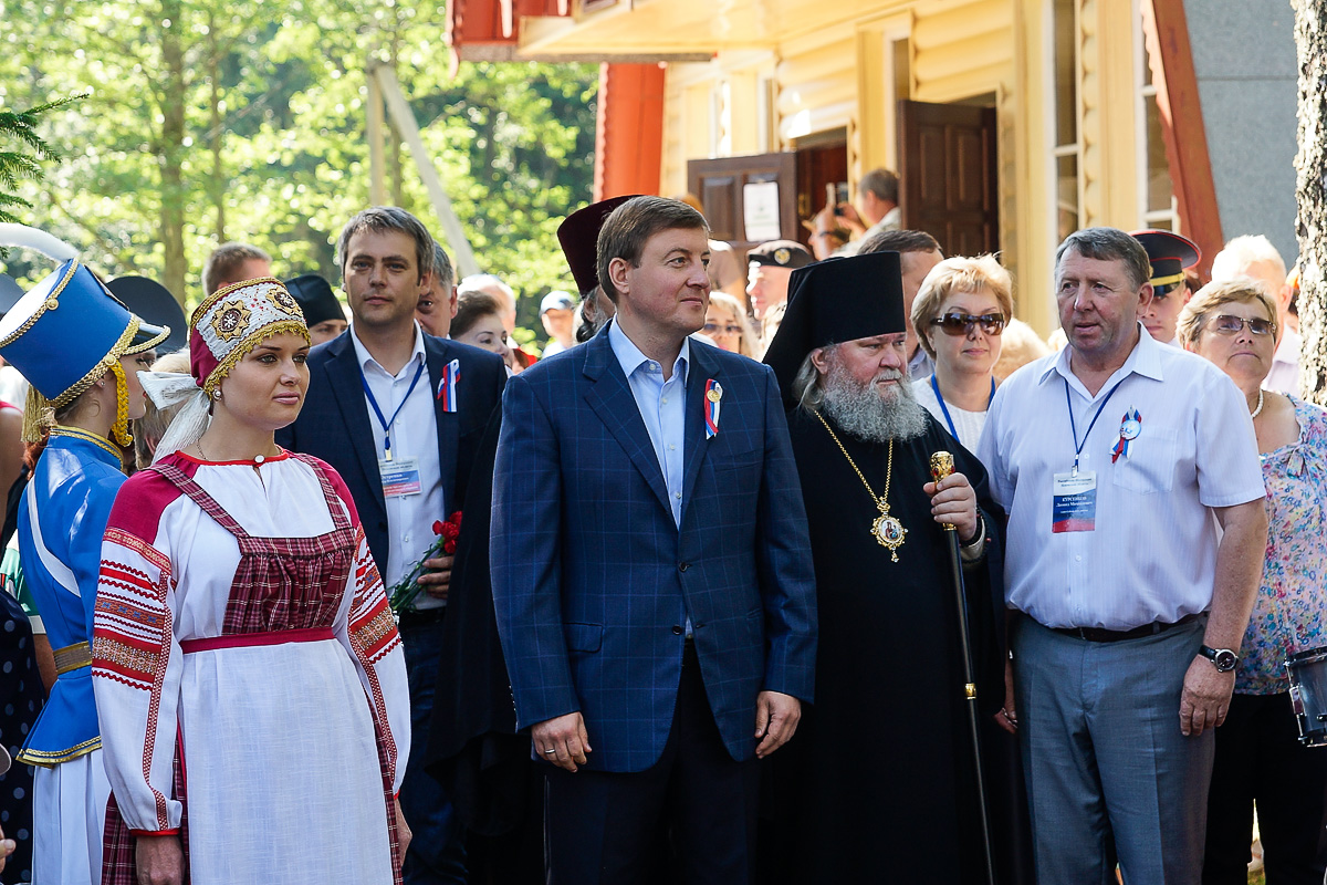 Курган Дружбы 2016: Возложение цветов