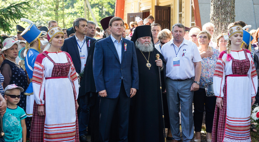 Губернатор Псковской области Андрей Турчак с делегацией