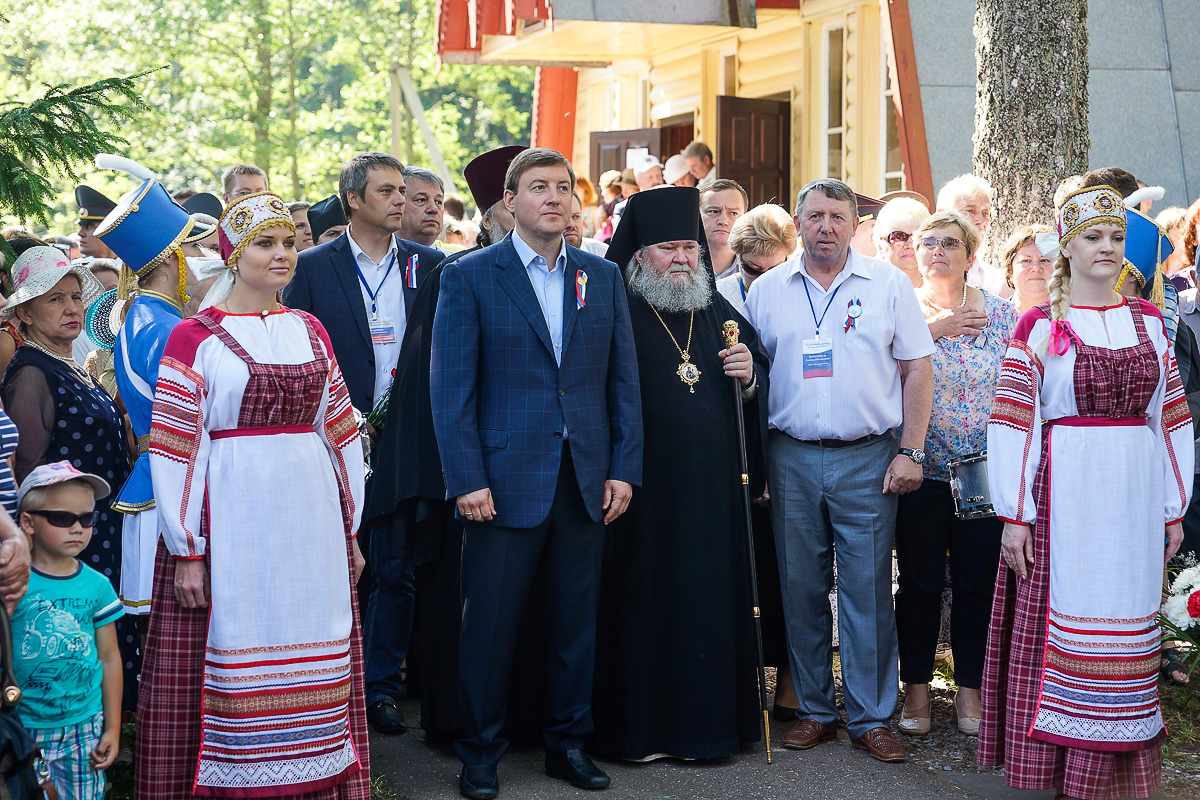 Курган Дружбы 2016: Возложение цветов