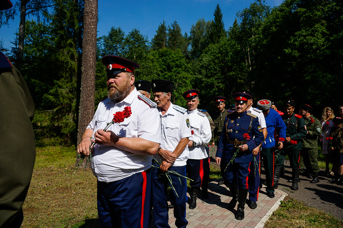 Курган Дружбы 2016: Возложение цветов