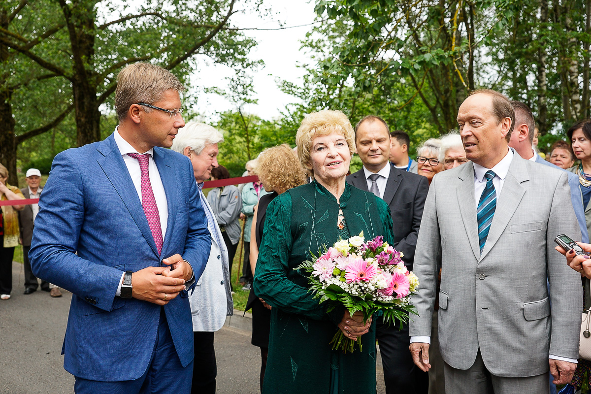 Открыли Аллею имени Валентина Пикуля в Болдерае