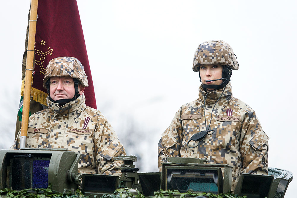 Военный парад в День Независимости Латвии