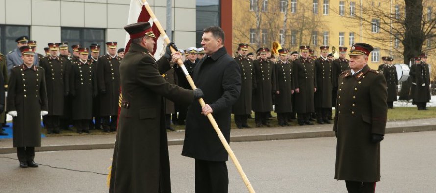 Прошла церемония смены командующего НВС