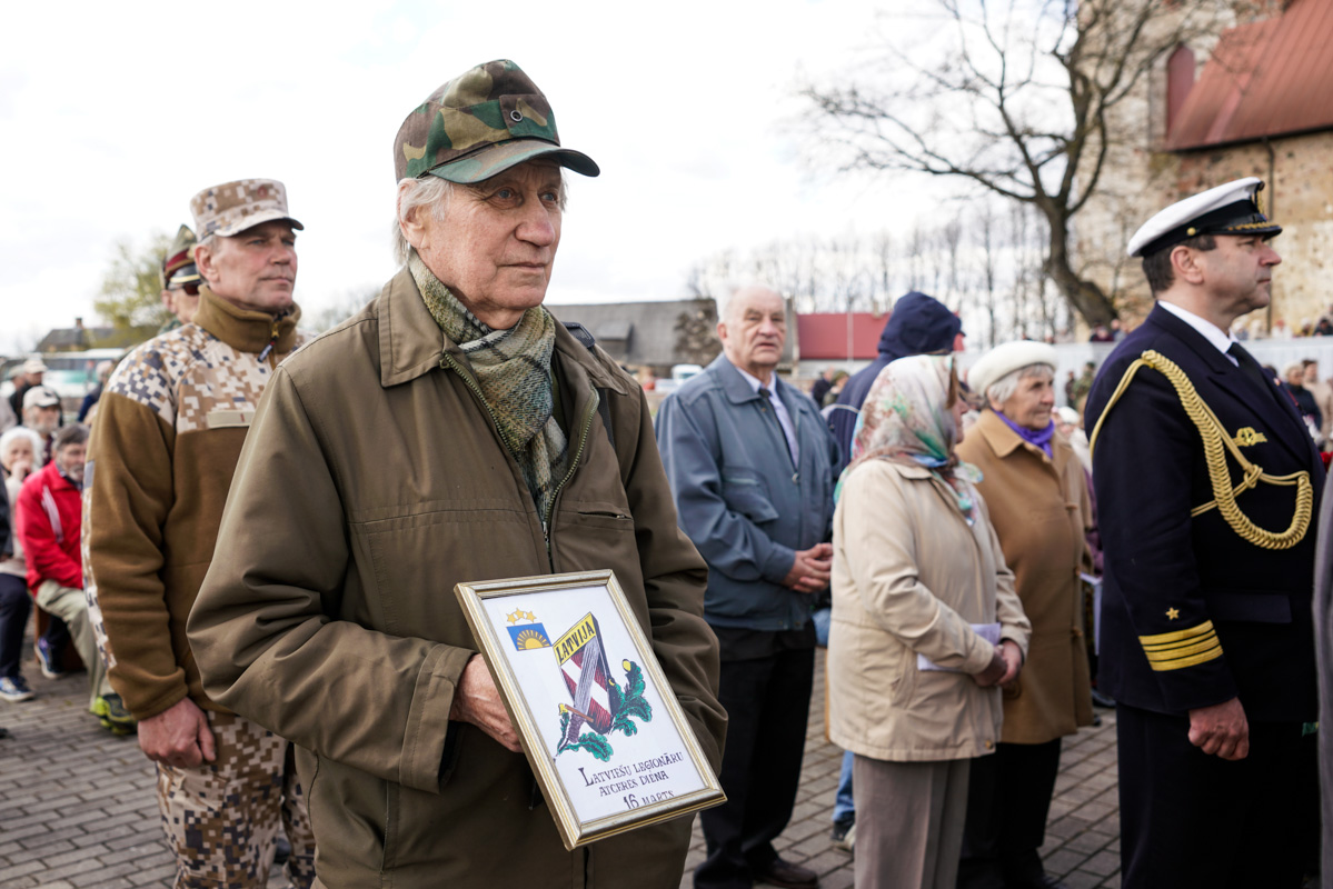 8 мая на кладбище легионеров в Лестене