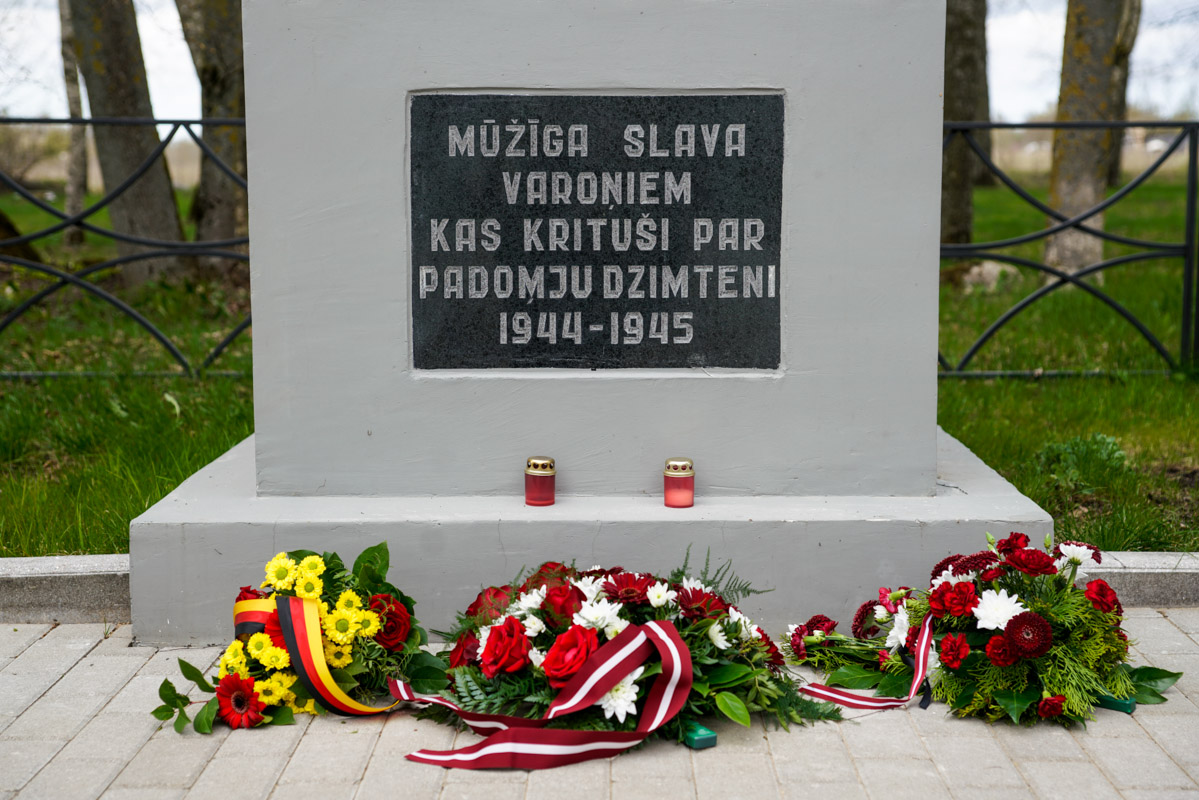 8 мая на кладбище легионеров в Лестене