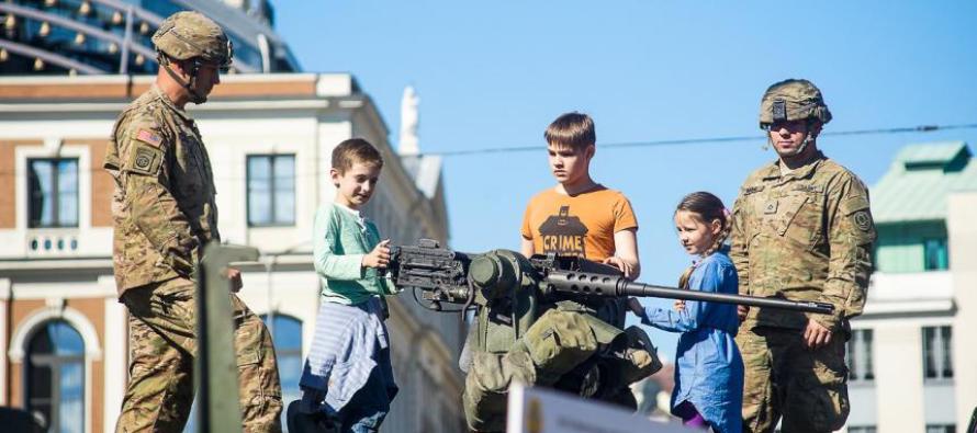 Выставки военной техники в городах Латвии