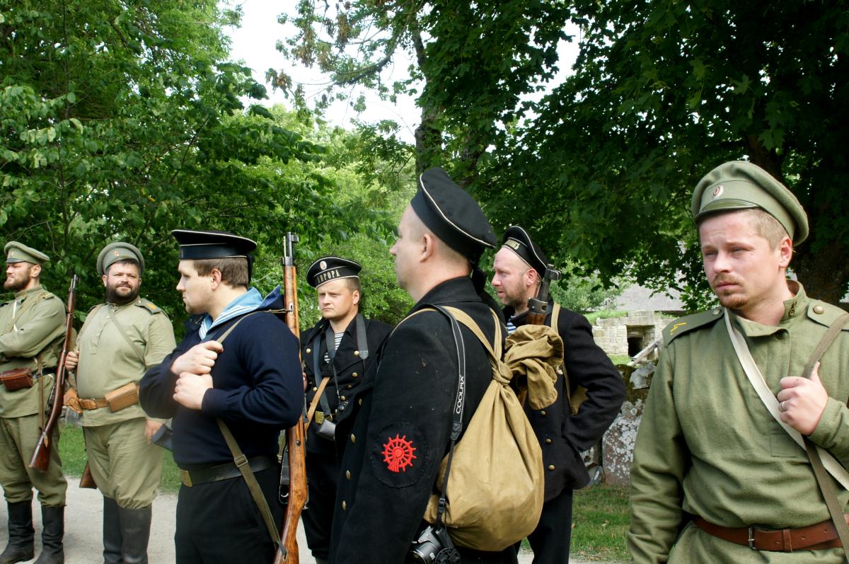 На острове Муху. Перед боем