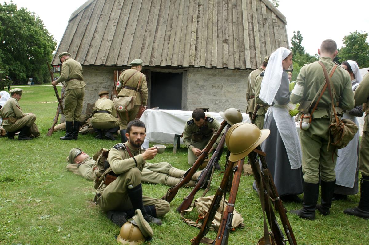 На острове Муху. Перед боем