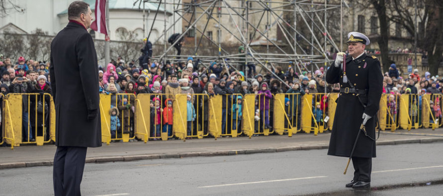 Речь президента Раймонда Вейониса на параде 18 ноября