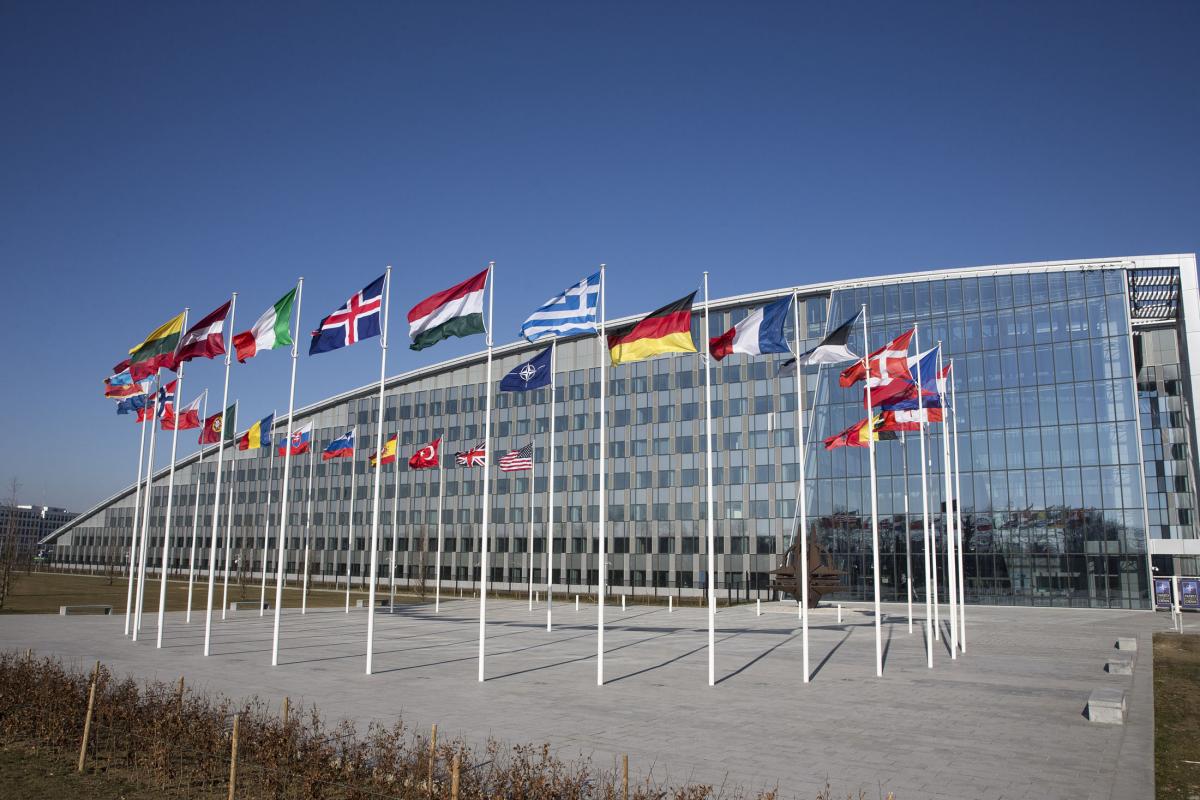 Штаб-квартира НАТО – вчера и сегодня