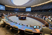 НАТО проводит первую встречу в 1-ом конференц-зале