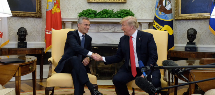 Генсек НАТО и Трамп обсудят подготовку к саммиту в июле