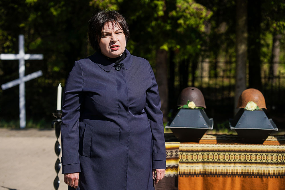 Церемония захоронения в Ропажи