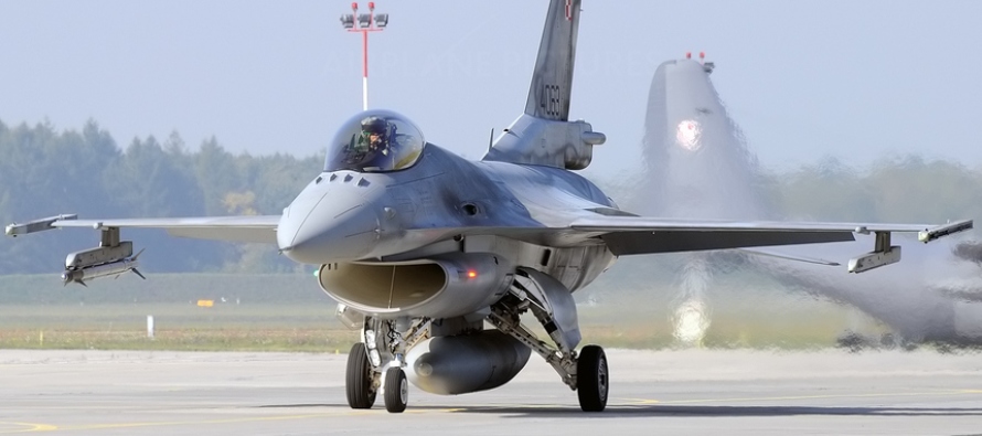 Польша будет патрулировать на истребителях F-16