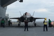 Первая посадка F-35B на борт HMS Queen Elizabeth