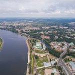 1200px-Pskov_asv07-2018_Kremlin_aerial2_1_1000x