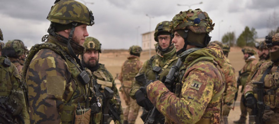 Боевая группа НАТО проводит упражнение в Литве