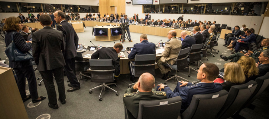 Министры обороны НАТО — космос, готовность и Афганистан