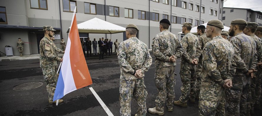 Открытие новой казармы на военной базе Адажи