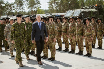 Смена командования Боевой группы НАТО в Адажи