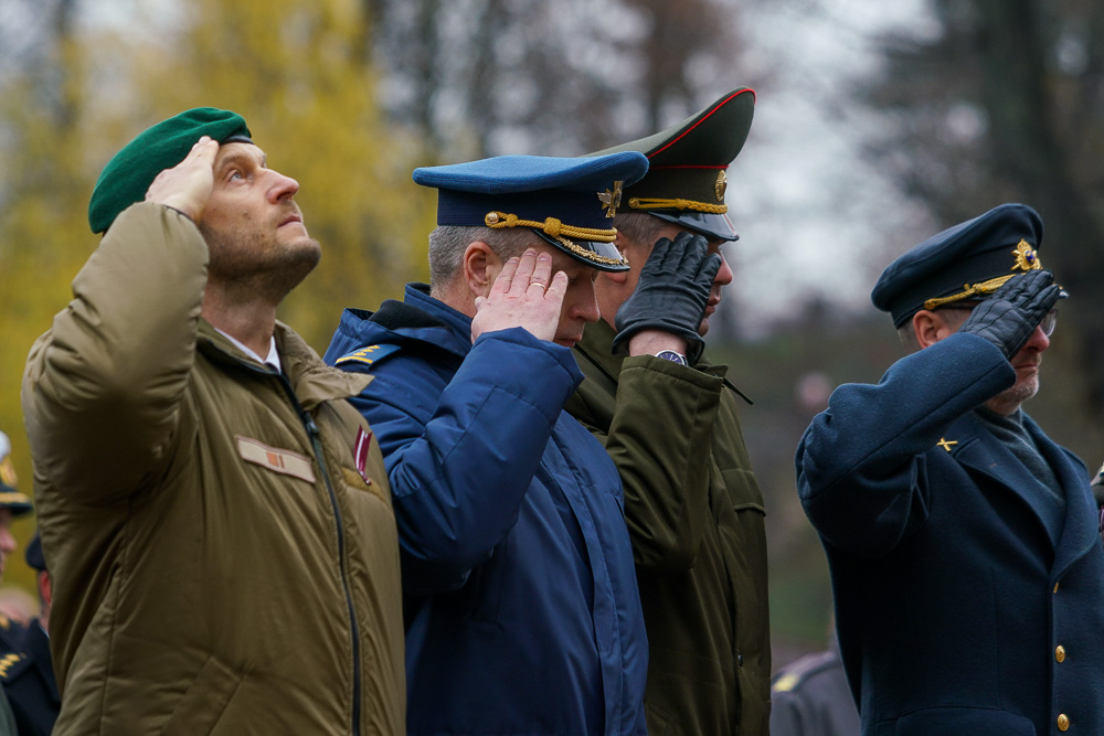 День независимости Латвии и военный парад