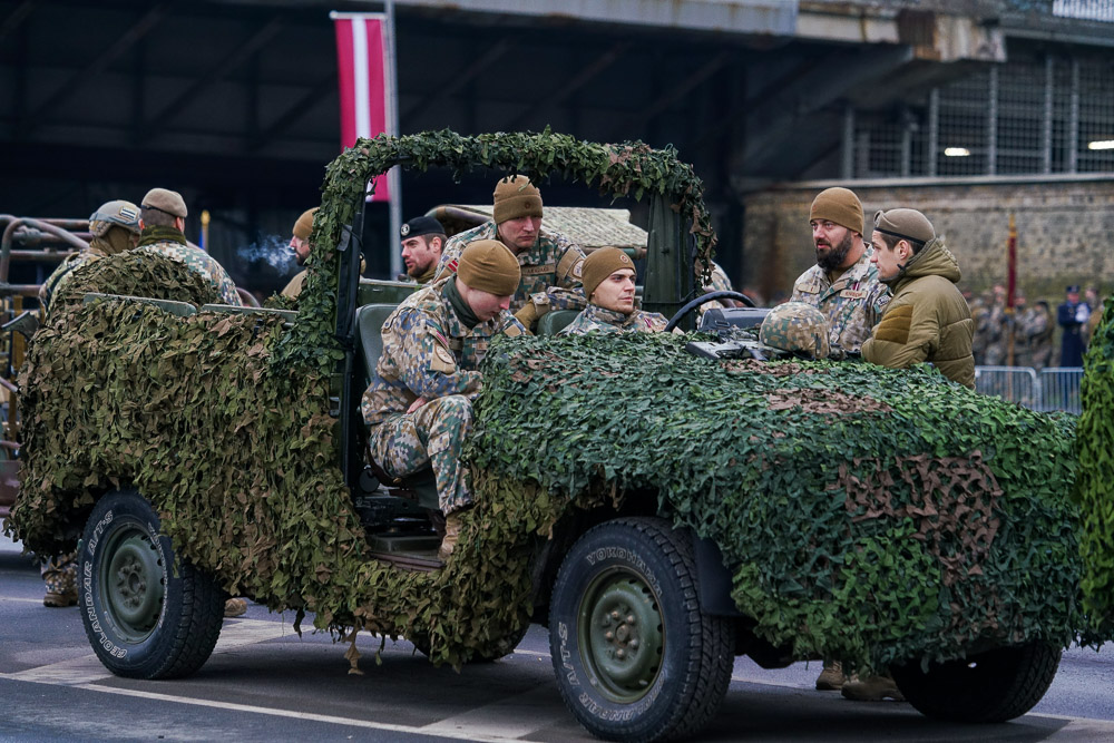 День независимости Латвии и военный парад