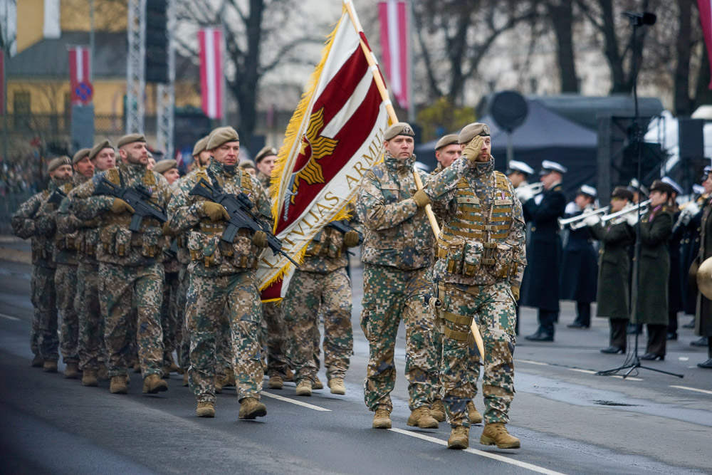 День независимости Латвии и военный парад