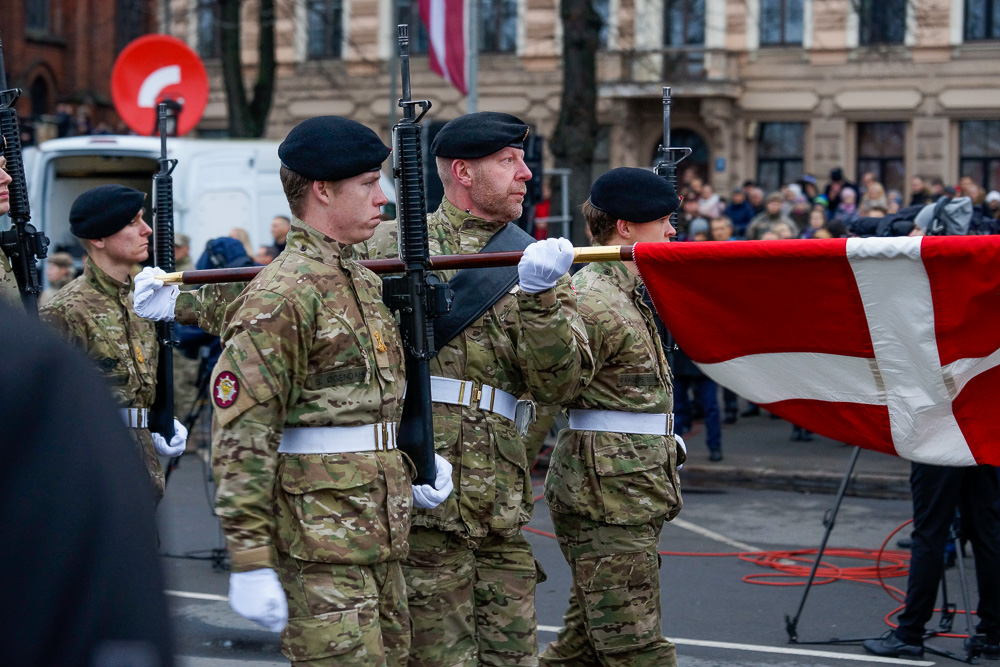 День независимости Латвии и военный парад