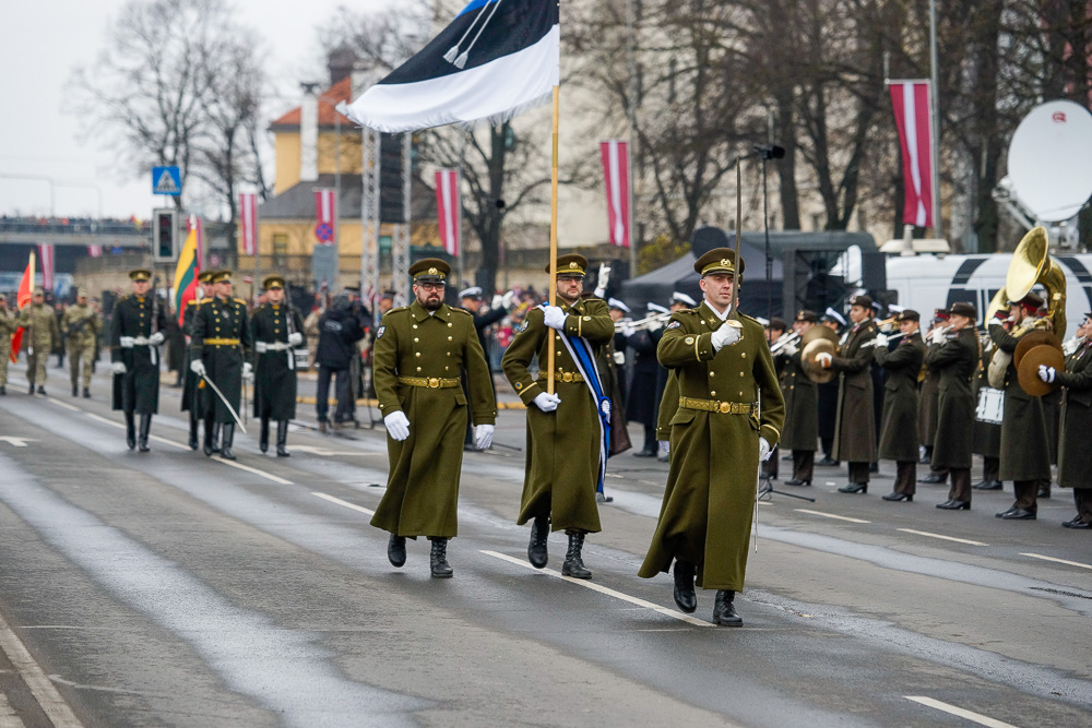 День независимости Латвии и военный парад