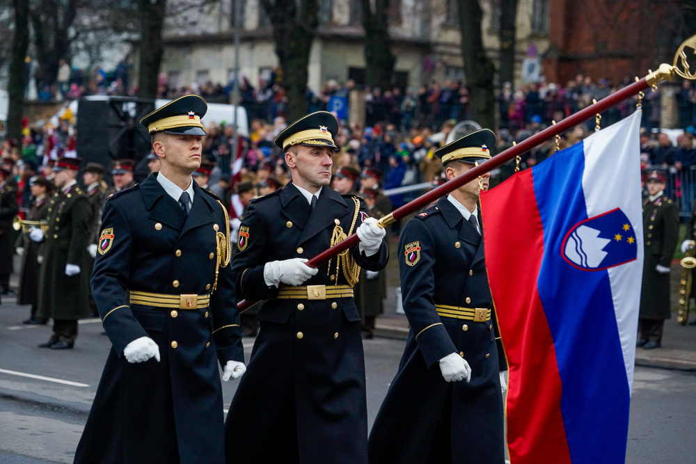 День независимости Латвии и военный парад