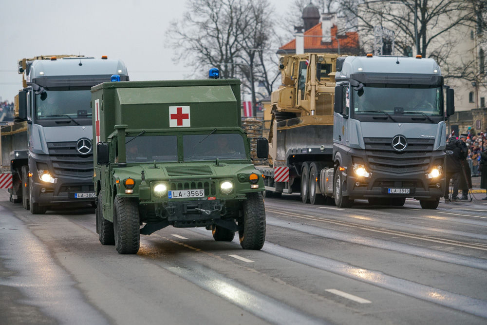 День независимости Латвии и военный парад