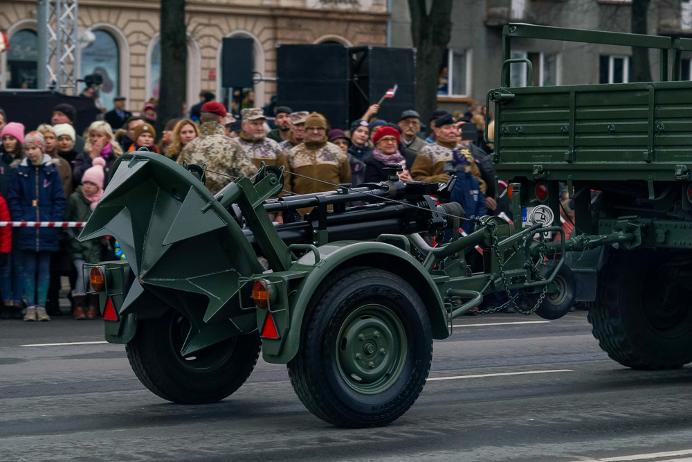 День независимости Латвии и военный парад