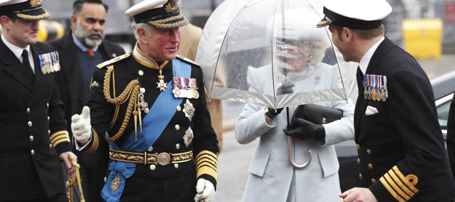 Авианосец HMS Prince of Wales поступил на службу в Royal Navy