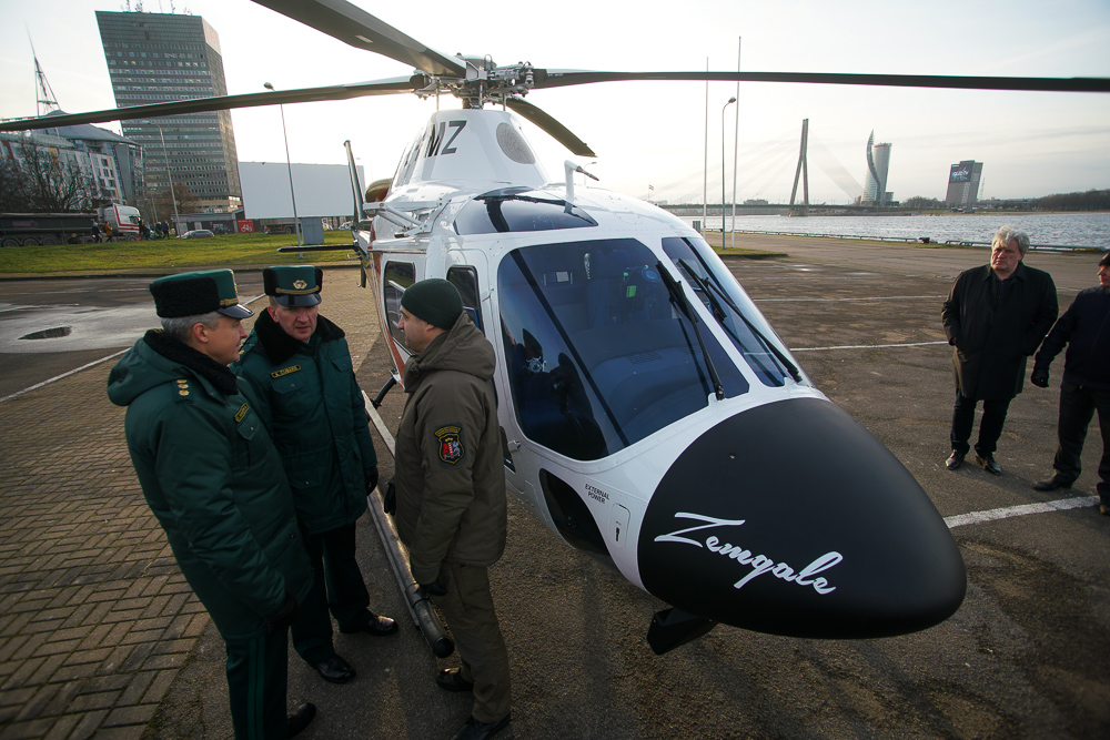 Новые вертолеты и катера для погранохраны