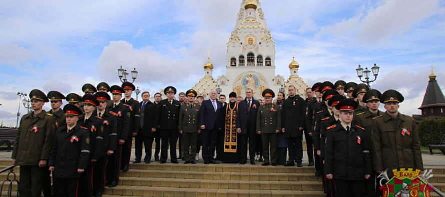 Капсулы с землёй с мест захоронений переданы в дар