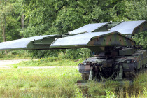 Германская армия получит дополнительные мостоукладчики LEGUAN