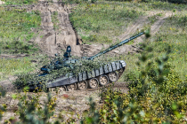 Более 6 тыс. военнослужащих и 1,5 тыс. единиц бронетехники привлечено к учению на западе России