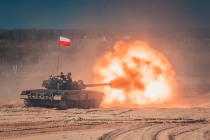Внушительной демонстрацией огневой мощи завершилось военное учение “Kristāla bulta 2021”