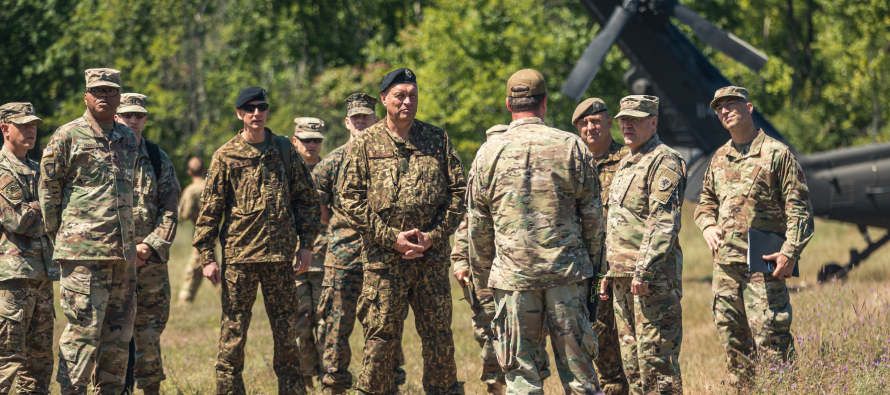 Командующий Латвийскими вооружёнными силами в США посетил военное учение “Northern Strike”