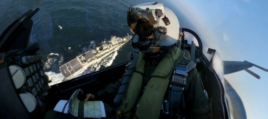 Португальские истребители F-16 приняли участие в противокорабельном учении над Балтийским морем