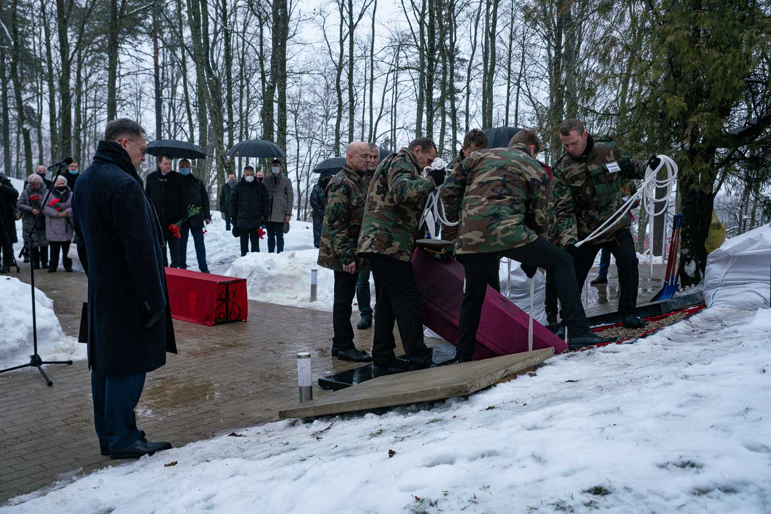 Генерала Якунина перезахоронили в Мадоне