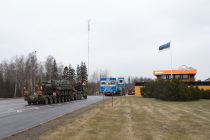 Британский военный конвой прибыл в Тампу с первой частью подкрепления для боевой группы НАТО