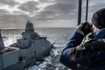 Корабли НАТО проводят рутинные операции и тренировки в Балтийском море