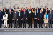 Министры обороны стран НАТО закладывают основу для встречи в верхах в Мадриде
