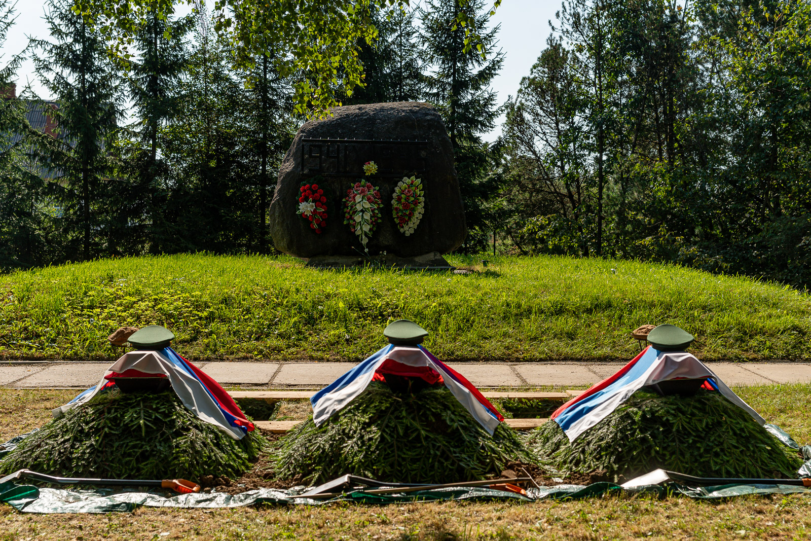 Перезахоронение офицеров в Екабпилсе